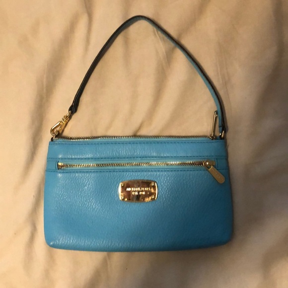 Used Michael Kors aquamarine wristlet - Picture 1 of 2